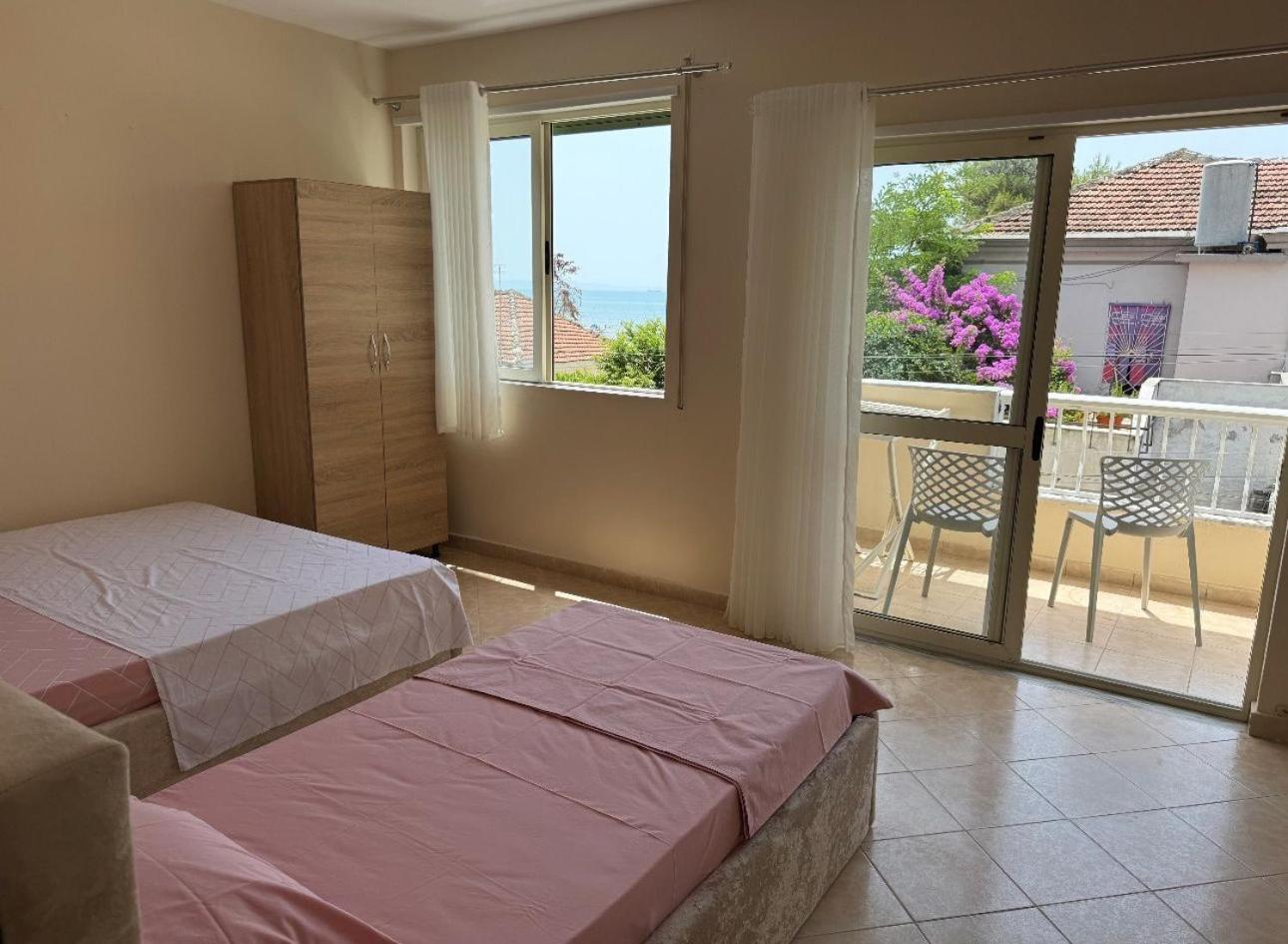 Sea & Gardenview Apartments Durres Exterior photo